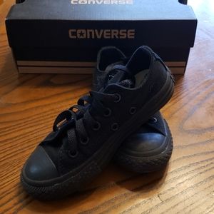 Converse girls sneakers